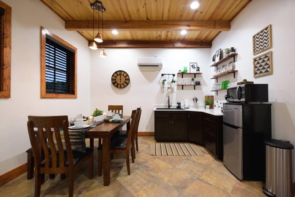 Little Dutch Cabin #3 - 12 Min To Magnolia-Baylor Bellmead Exterior foto